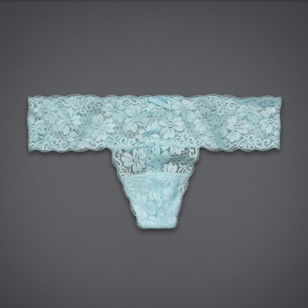 Gilly Hicks Shine Lace Thong Undies Light Blue XS/S
